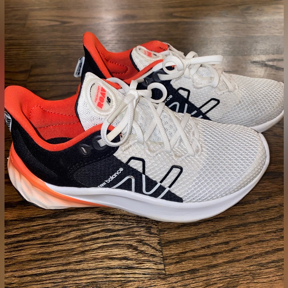 Kid’s New Balance tennis shoes